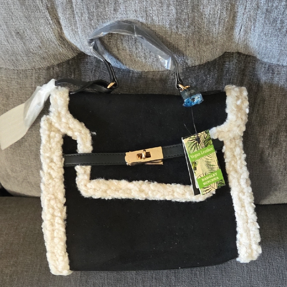 Badgley Mischka Black and Cream Shoulder Bag